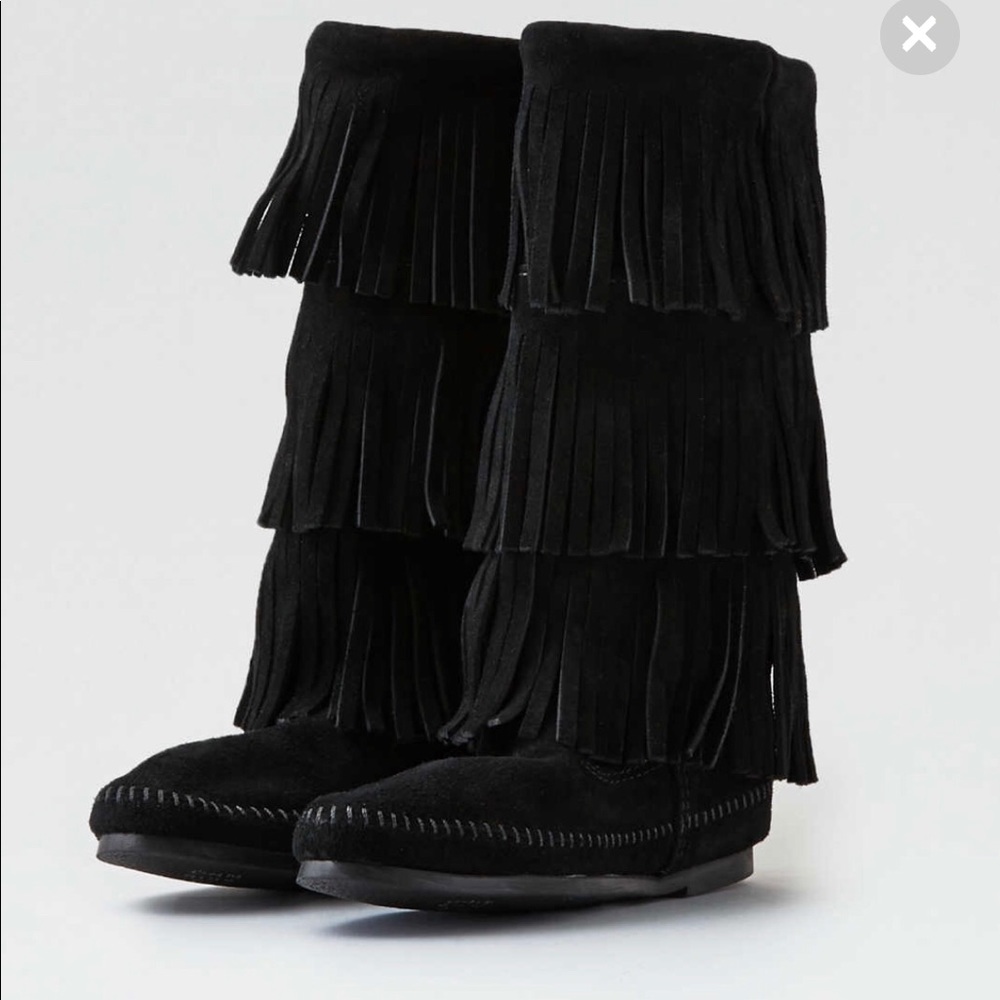 MINNETONKA TRIPLE FRINGE BOOT